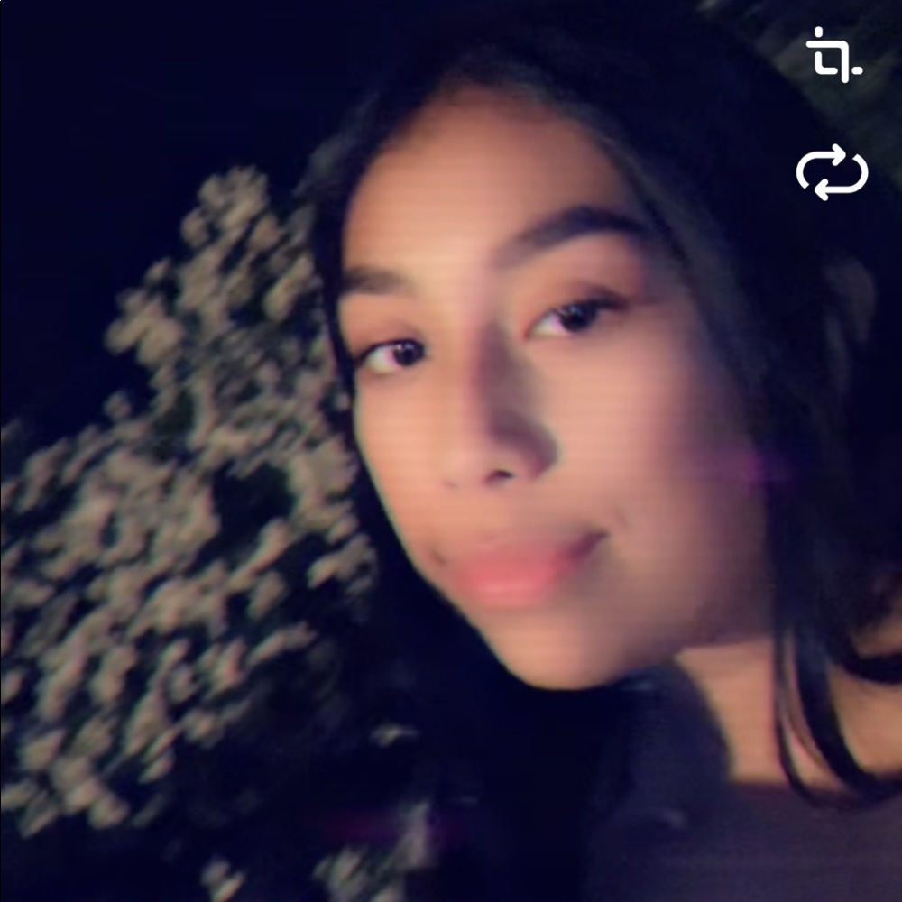 Meet your Posher, Denisse